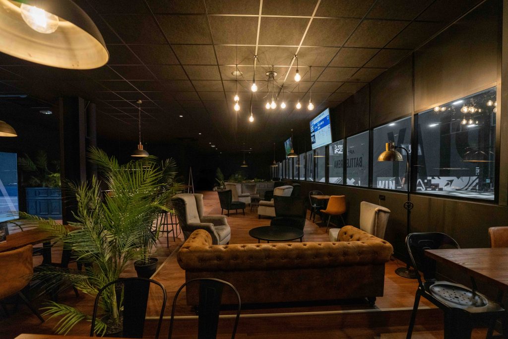 (25-04)EVALYONSUD-162